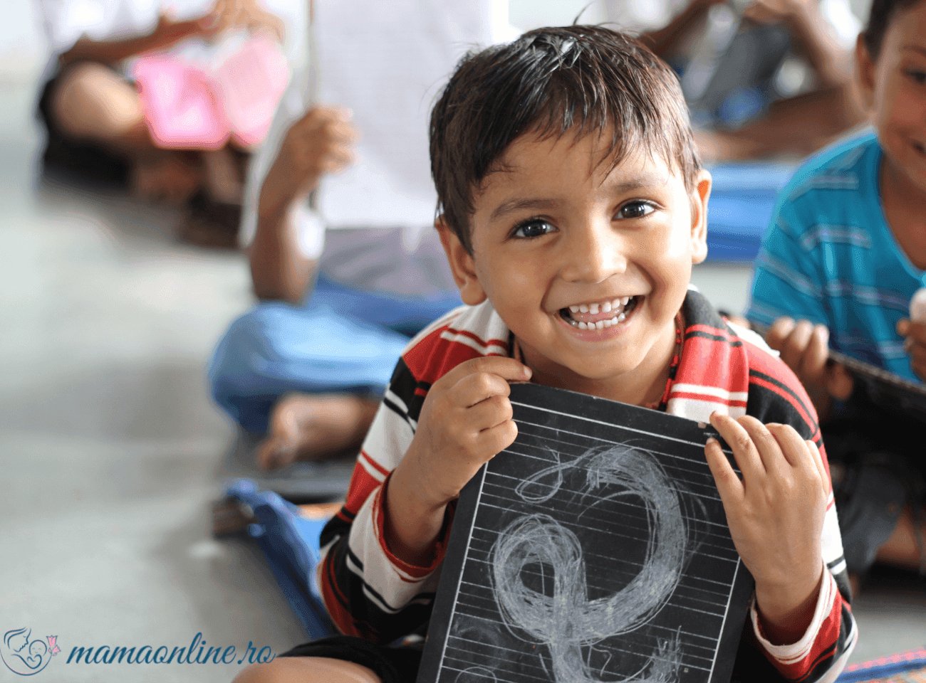 Modalități de a încuraja creativitatea și imaginația copiilor