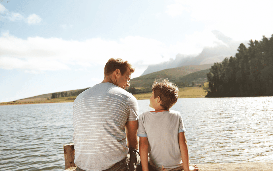 Puterea tăcută a unui tată: Rolul esențial al tatălui în creșterea și dezvoltarea copilului