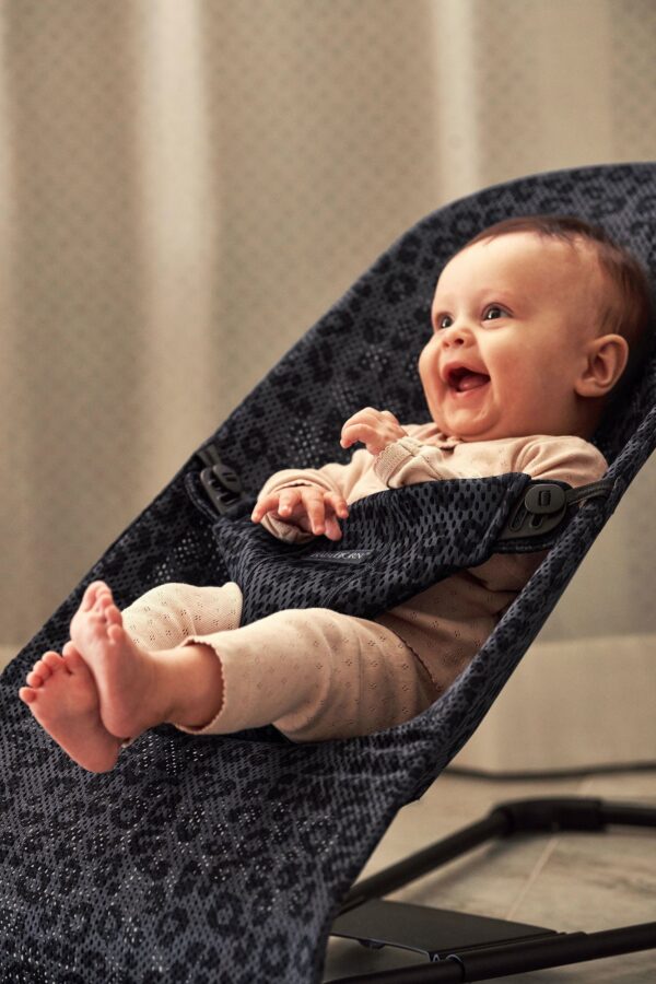 BabyBjorn - Balansoar Bliss Antracite/Leopard Mesh - Editie Limitata - imagine 2