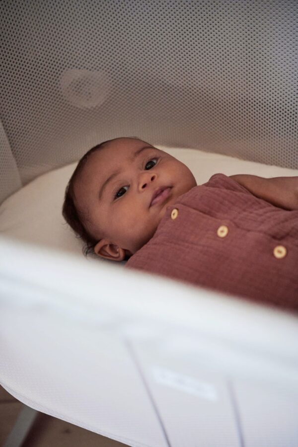 BabyBjorn - Patut pliabil co-sleeper din mesh, Alb - imagine 2