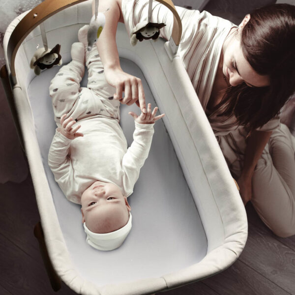 BabyGo - Patut cu cadru din Lemn si Bara de Jucarii Sleepgood Mesh - imagine 2