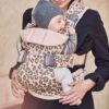 BabyBjorn - Marsupiu anatomic One, cu pozitii multiple de purtare Beige/Leopard Bumbac - Editie Limitata - imagine 5